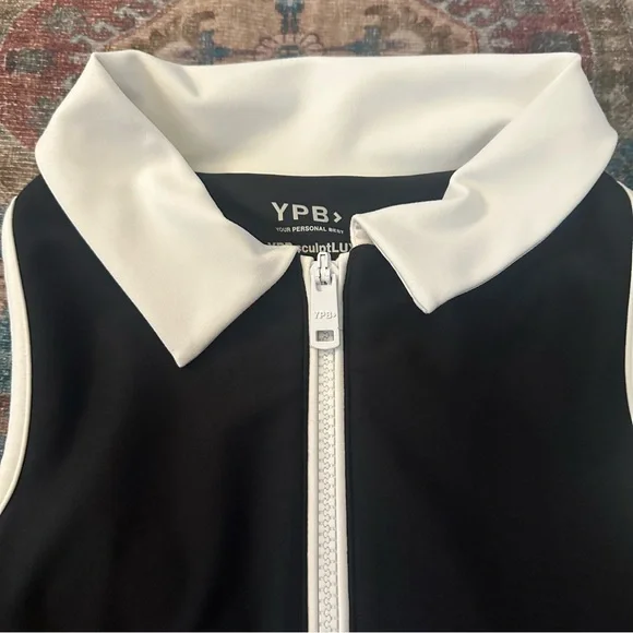 NWT YPB SculptLUX Women's Polo Tank Top Cropped Black & White Zip-Up size XS - Picture 4 of 8